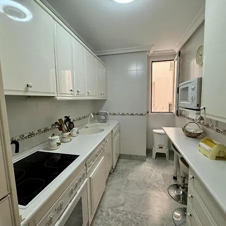 Central 20 W Sea Views By Homing Marbella