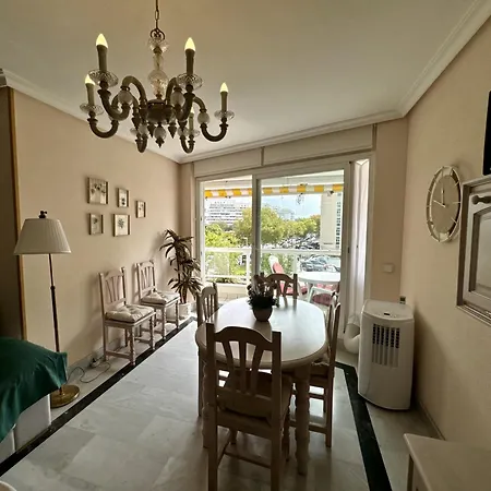 Central 20 W Sea Views By Homing Marbella